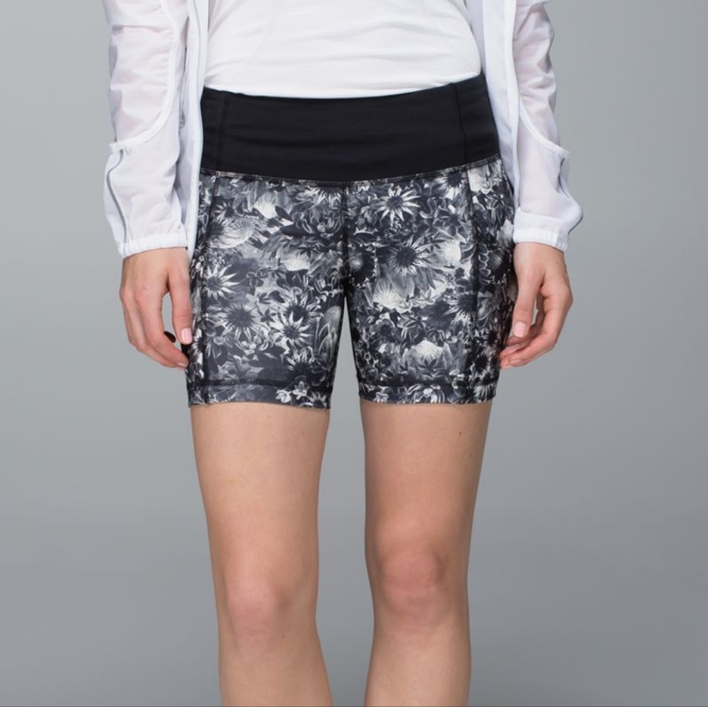 Lululemon Dart & Dash Floral Shorts Flowabunga